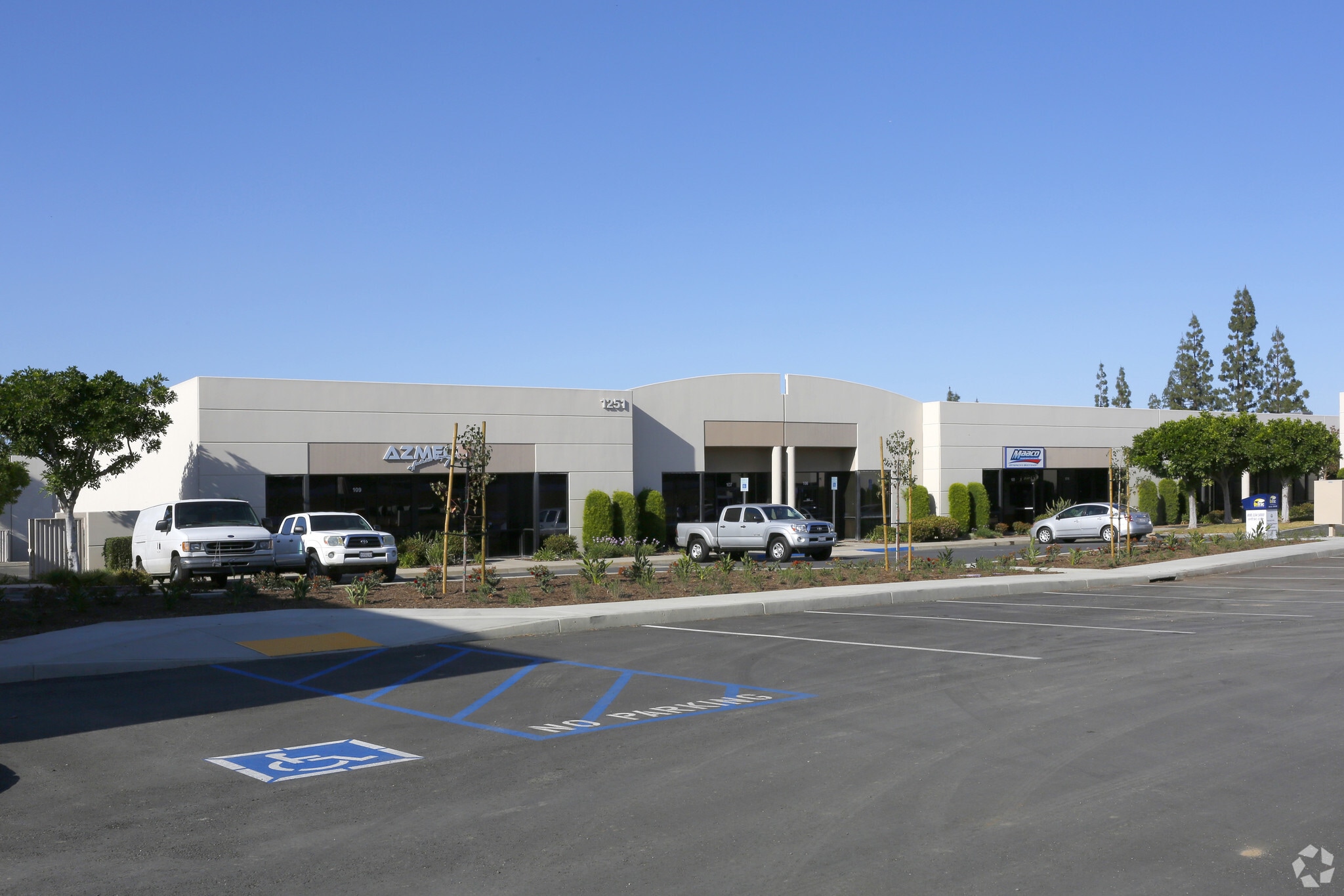 1251 Pomona Rd, Corona, CA for lease Primary Photo- Image 1 of 17