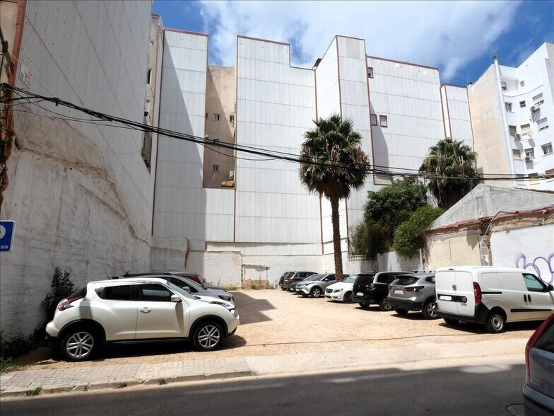 Carrer del Mestre Serrano, 14, Dénia, Alicante à vendre - Photo du bâtiment - Image 1 de 12