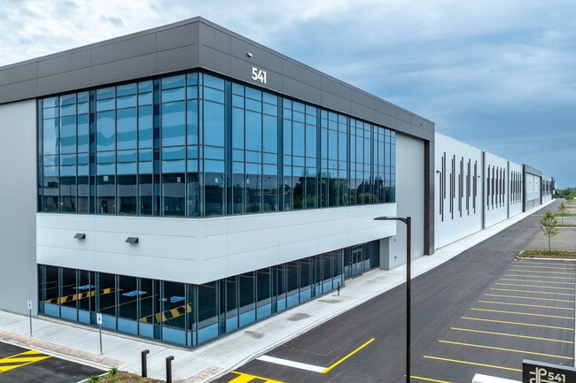 More details for 541 Kipling Av, Toronto, ON - Industrial for Lease