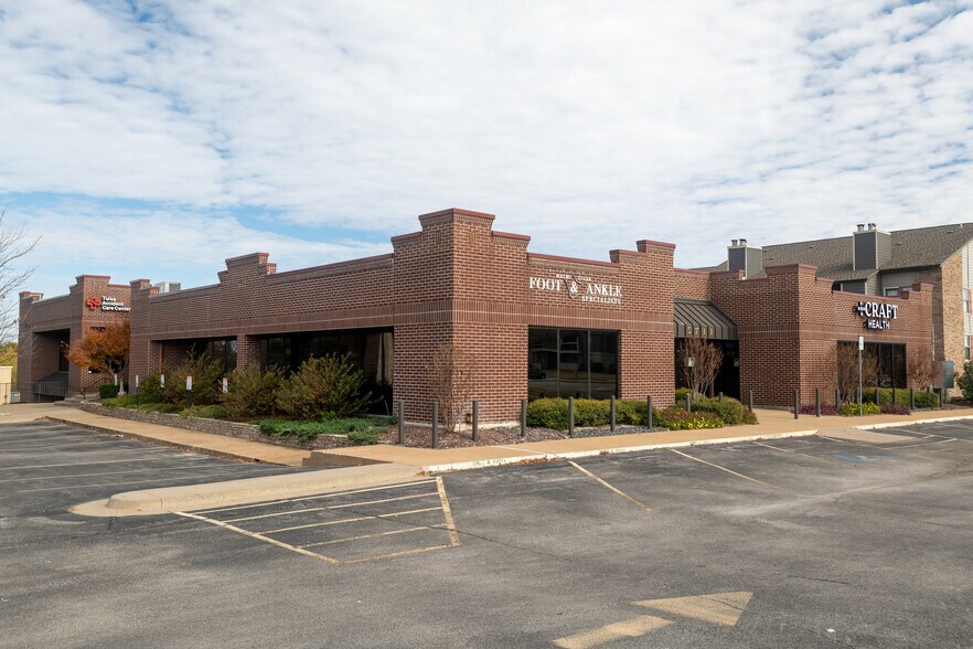 5711 E 71st St, Tulsa, OK for sale - Building Photo - Image 2 of 6