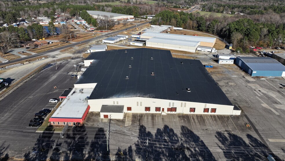 2509 Cox Mill Rd, Sanford, NC à louer - Photo du bâtiment - Image 3 de 19