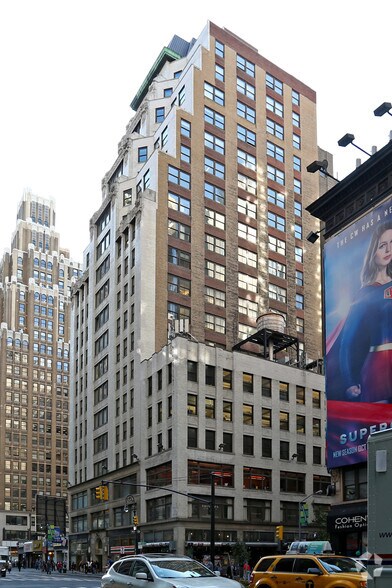 535 Eighth Ave, New York, NY à louer - Photo du bâtiment - Image 1 de 15