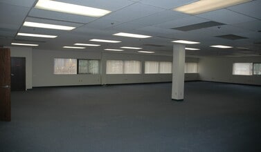 4430-4438 Carver Woods Dr, Blue Ash, OH for sale Interior Photo- Image 2 of 11