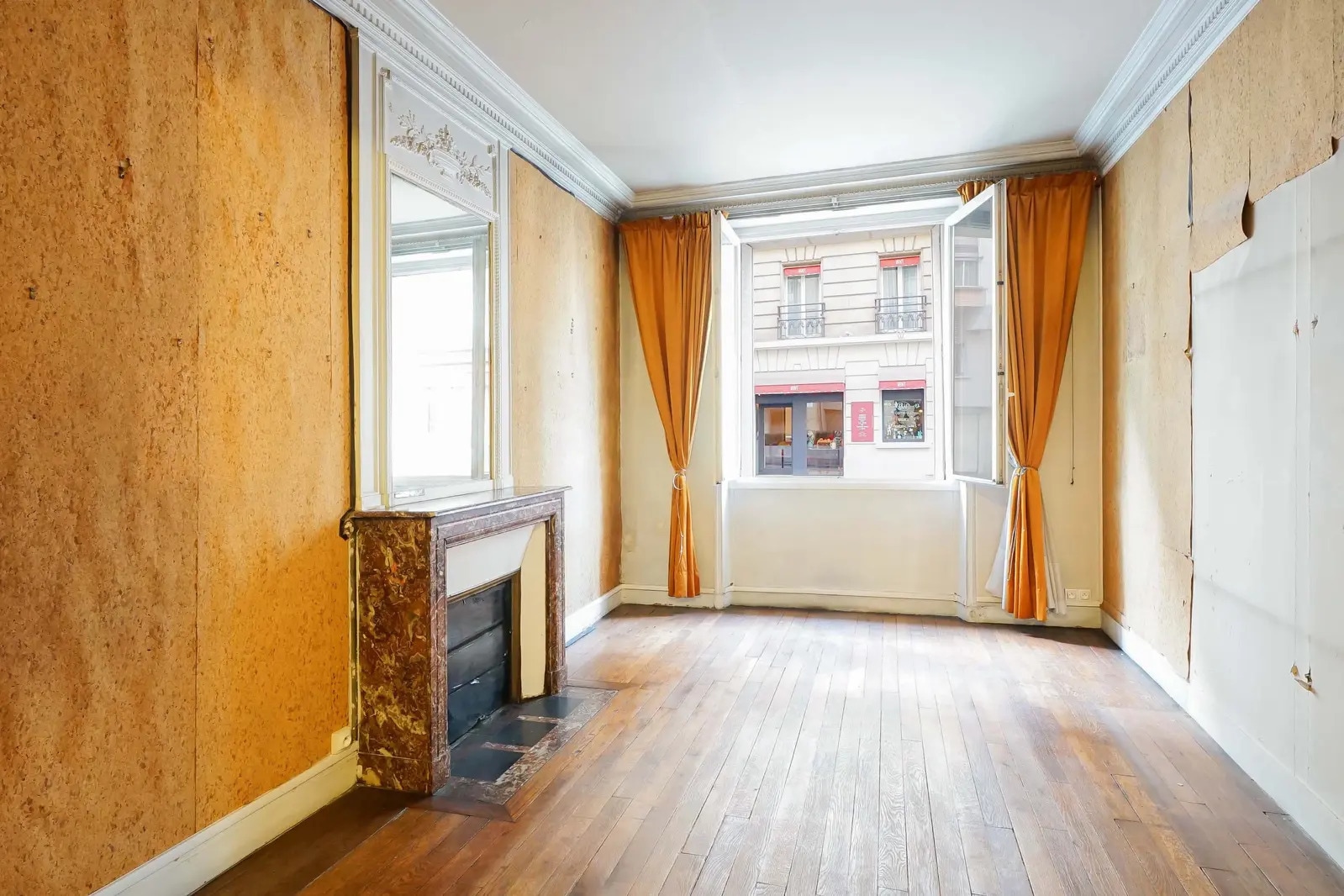 Office in Paris for sale Interior Photo- Image 1 of 8