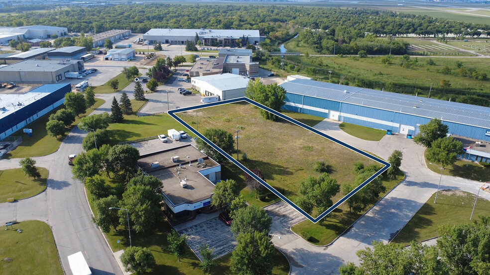 Sylvan Way, Winnipeg, MB for sale - Building Photo - Image 2 of 2