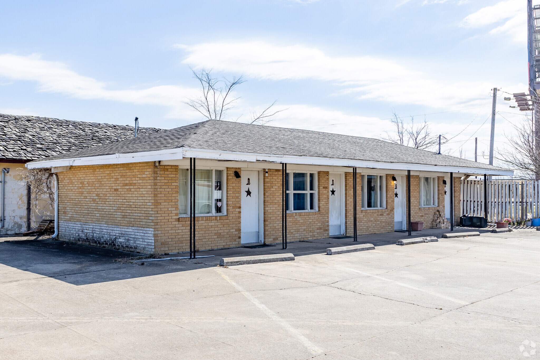 9944 Hornbeam Rd, Henryetta, OK for sale Primary Photo- Image 1 of 5