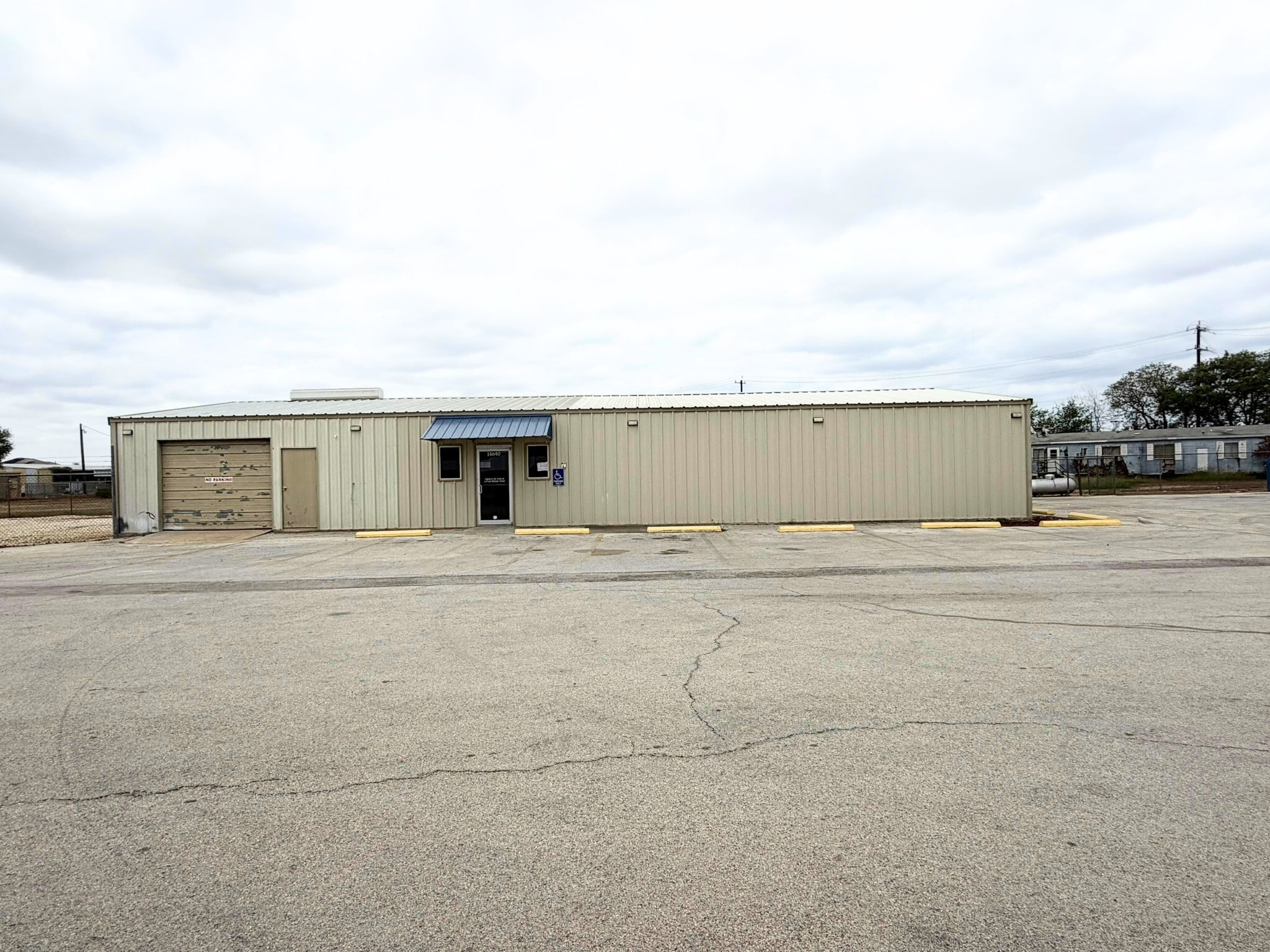 14640 S FM 2790 W, Lytle, TX for lease Primary Photo- Image 1 of 16