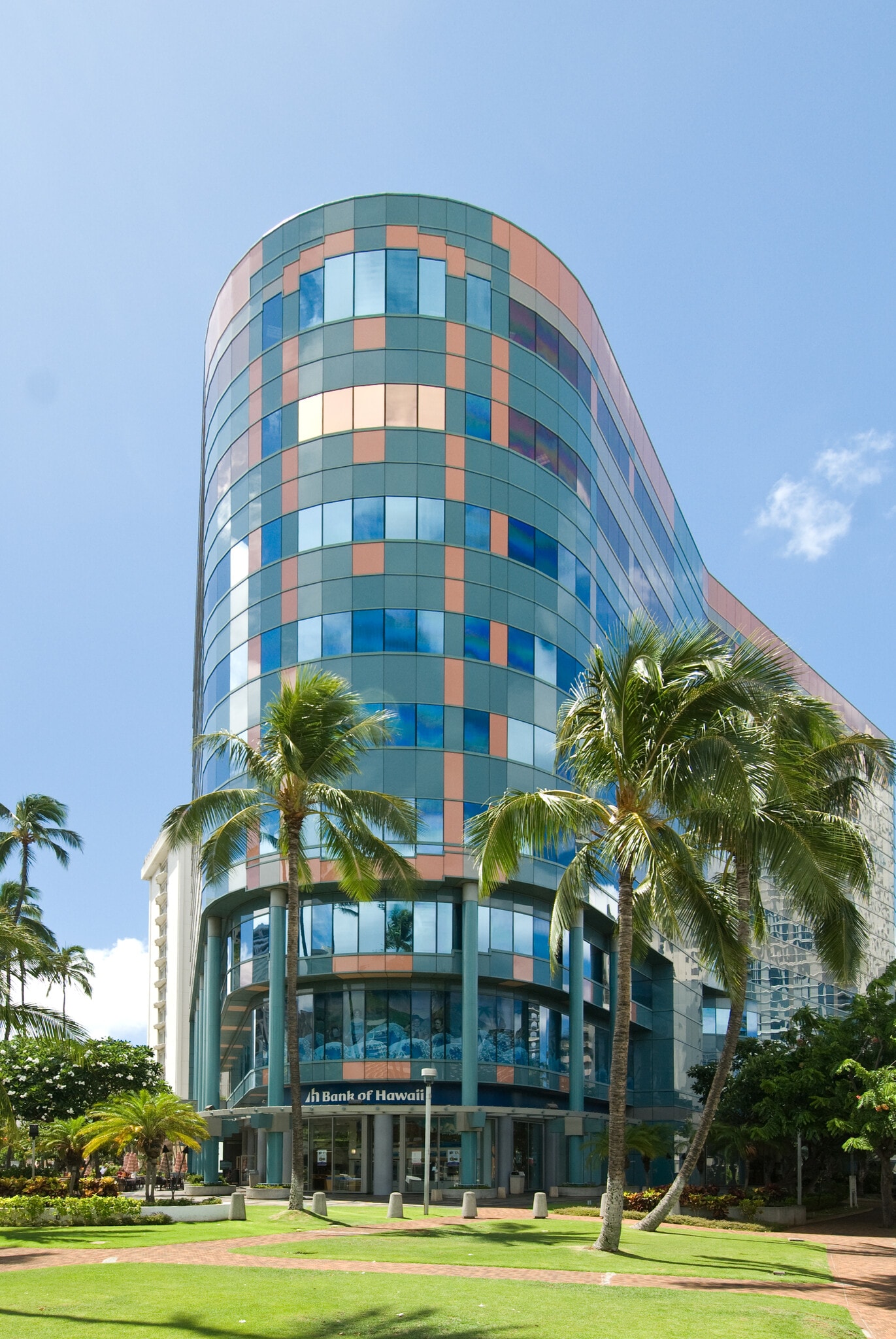 2155 Kalakaua Ave, Honolulu, HI for lease Interior Photo- Image 1 of 1