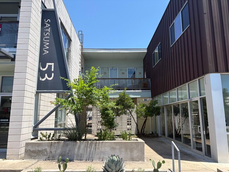 508 E 53rd St, Austin, TX à louer - Photo du bâtiment - Image 3 de 14