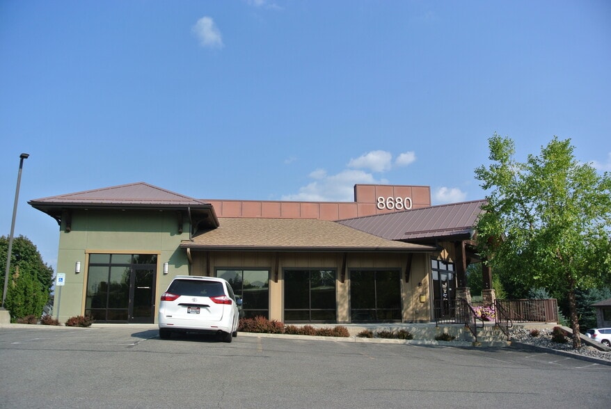 8680 N Wayne Dr, Hayden, ID for sale - Building Photo - Image 3 of 14