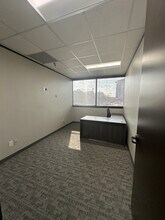 8620 N New Braunfels Ave, San Antonio, TX for lease Interior Photo- Image 1 of 1