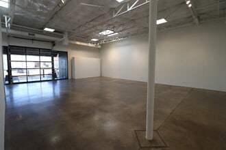 1305 Wycliff Ave, Dallas, TX for lease Interior Photo- Image 1 of 5