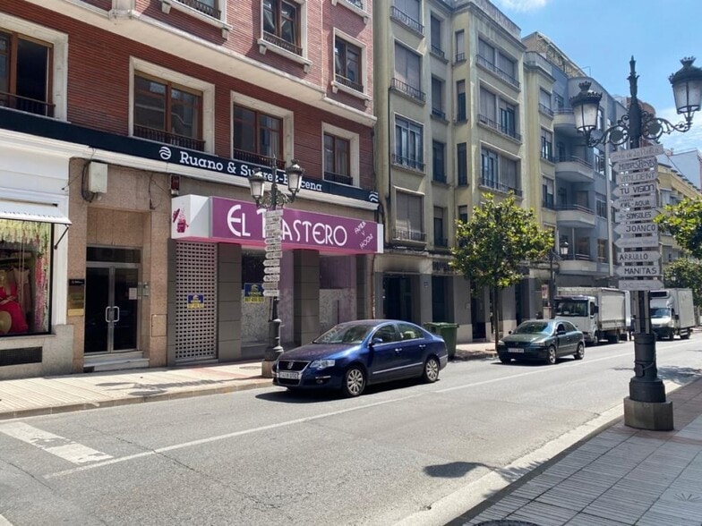 Retail in León for sale - Building Photo - Image 1 of 14