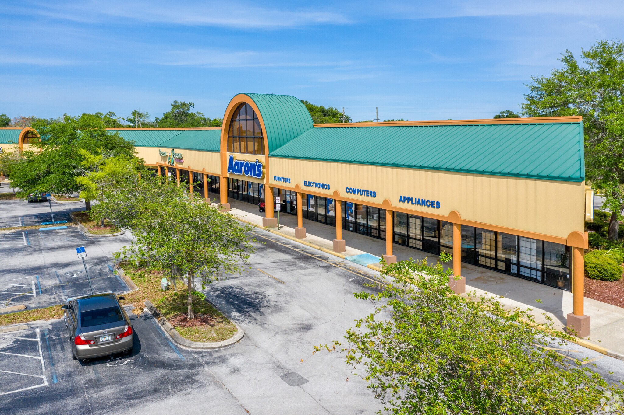 202 E Semoran Blvd, Casselberry, FL à louer Photo du bâtiment- Image 1 de 12