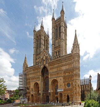 Plus de détails pour Minster Yard, Lincoln - Commerce de détail à louer