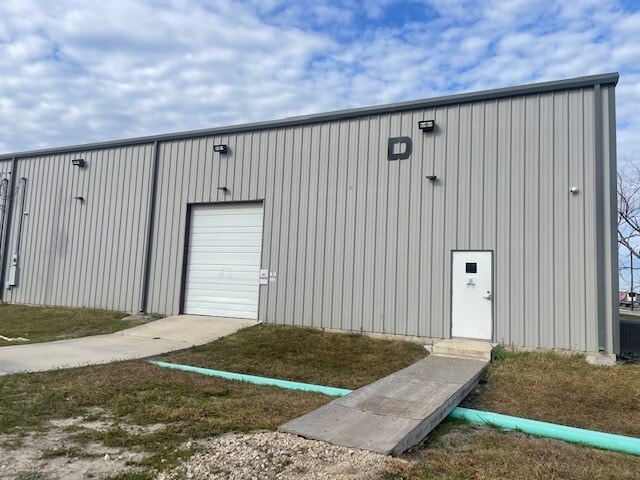 2019 Clovis R Barker Rd, San Marcos, TX for lease - Building Photo - Image 3 of 5