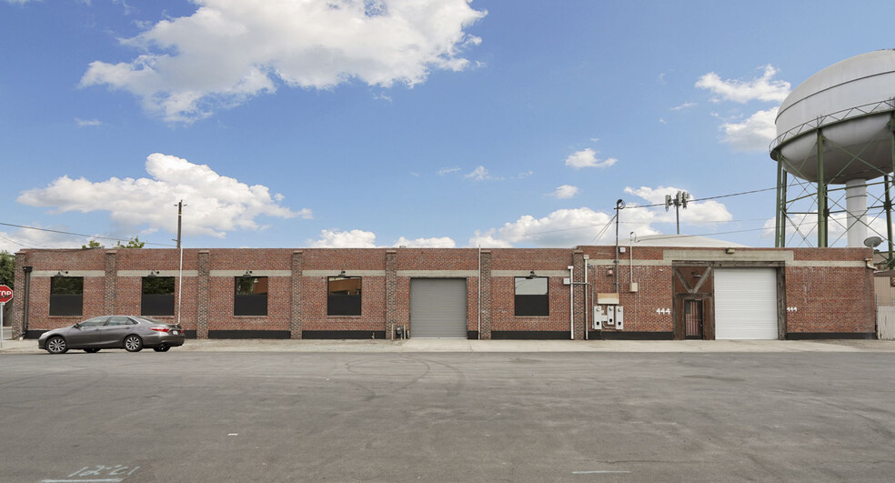 648 W Fremont St, Stockton, CA for lease - Building Photo - Image 3 of 13