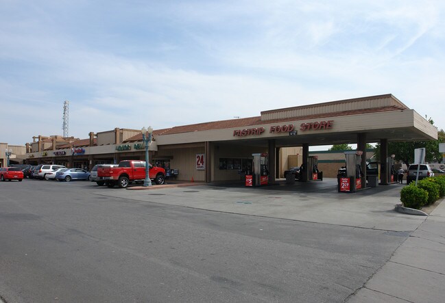 Plus de détails pour 6401 White Ln, Bakersfield, CA - Commerce de détail à louer