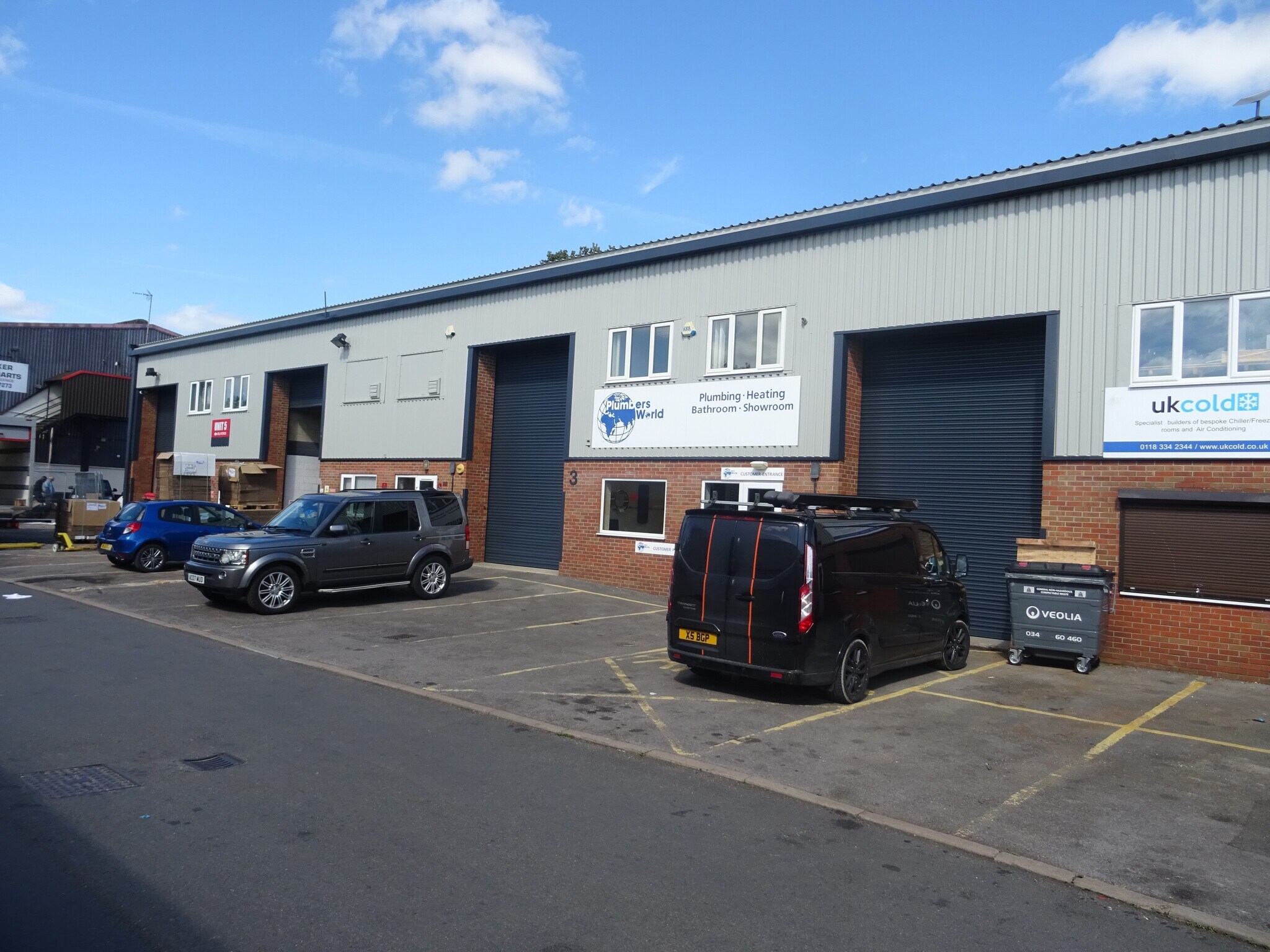 West Ham Ln, Basingstoke for lease Building Photo- Image 1 of 2