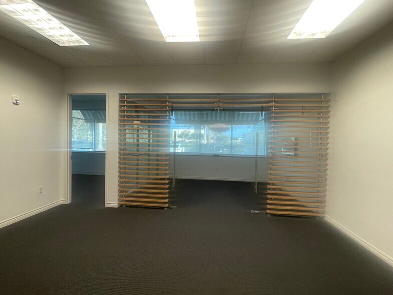 2799 NW 2nd Ave, Boca Raton, FL à louer - Photo du bâtiment - Image 2 de 9