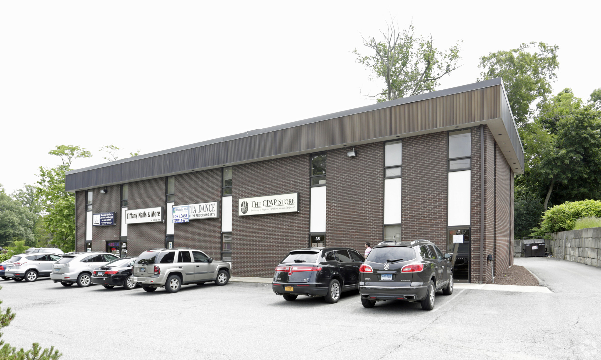 35 Kings Hwy E, Fairfield, CT for lease Building Photo- Image 1 of 6