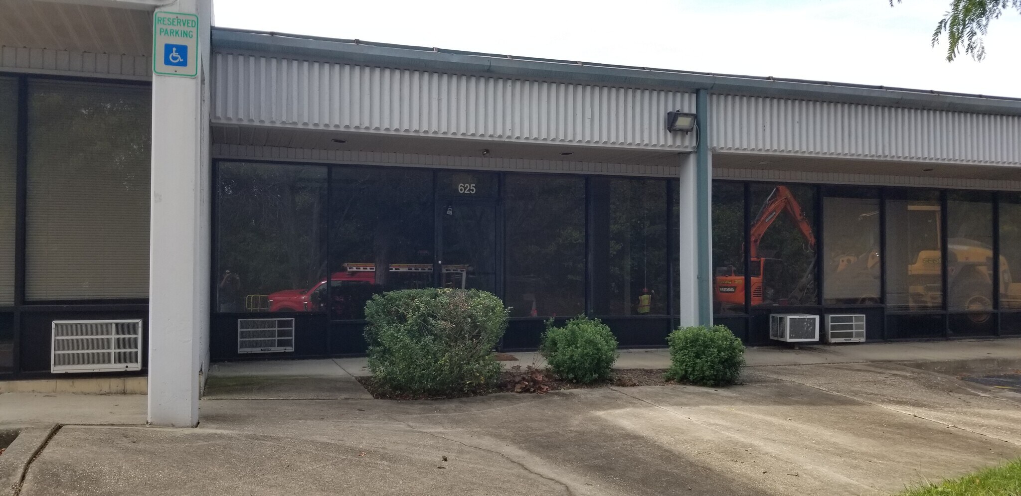 9244 E Hampton Dr, Capitol Heights, MD à vendre Photo du bâtiment- Image 1 de 1