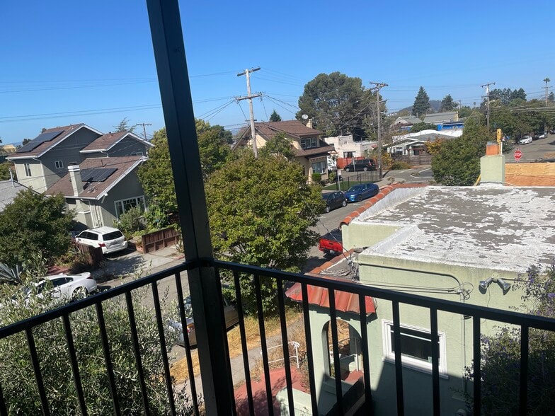 1239 Berkeley Way, Berkeley, CA for sale - Building Photo - Image 2 of 12