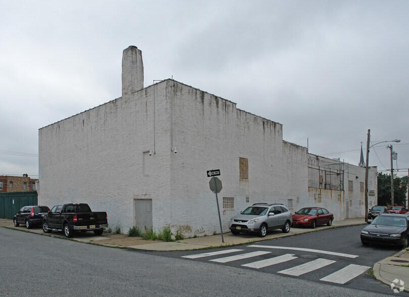 2512 E Clearfield St, Philadelphia, PA à louer - Photo du bâtiment - Image 2 de 2
