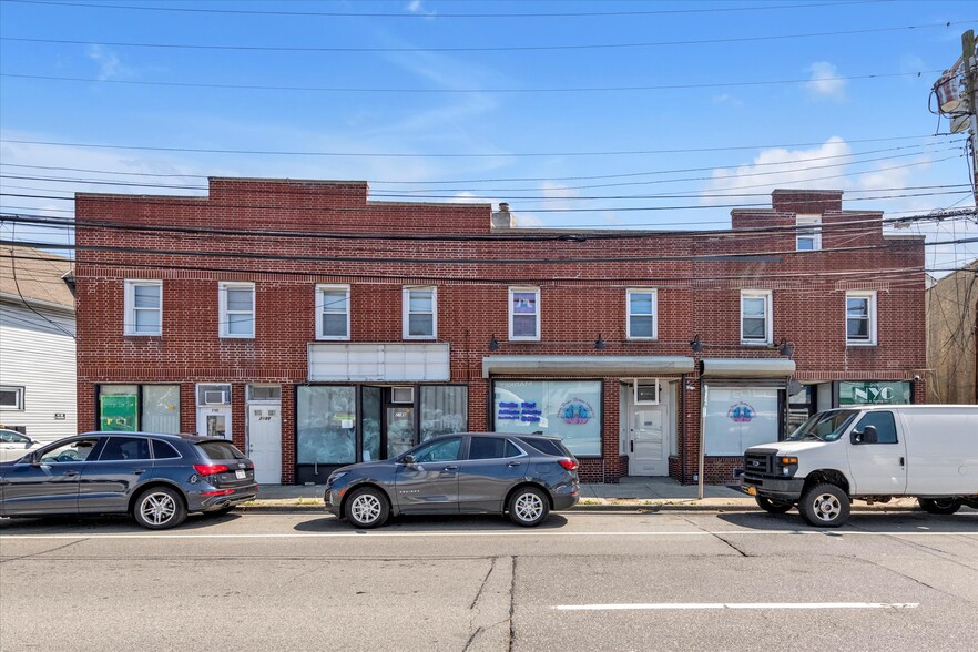 2178-2192 Jericho Tpke, New Hyde Park, NY à vendre - Photo du bâtiment - Image 1 de 8