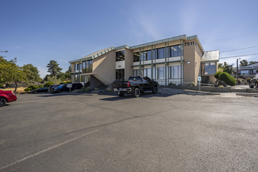 7511 W Arrowhead Ave, Kennewick, WA for lease - Building Photo - Image 1 of 25