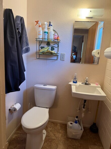 5075 E 29th St, Tucson, AZ à vendre - Photo du bâtiment - Image 3 de 11