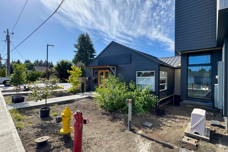 6504 Capitol Blvd SE, Tumwater, WA for lease - Building Photo - Image 2 of 2