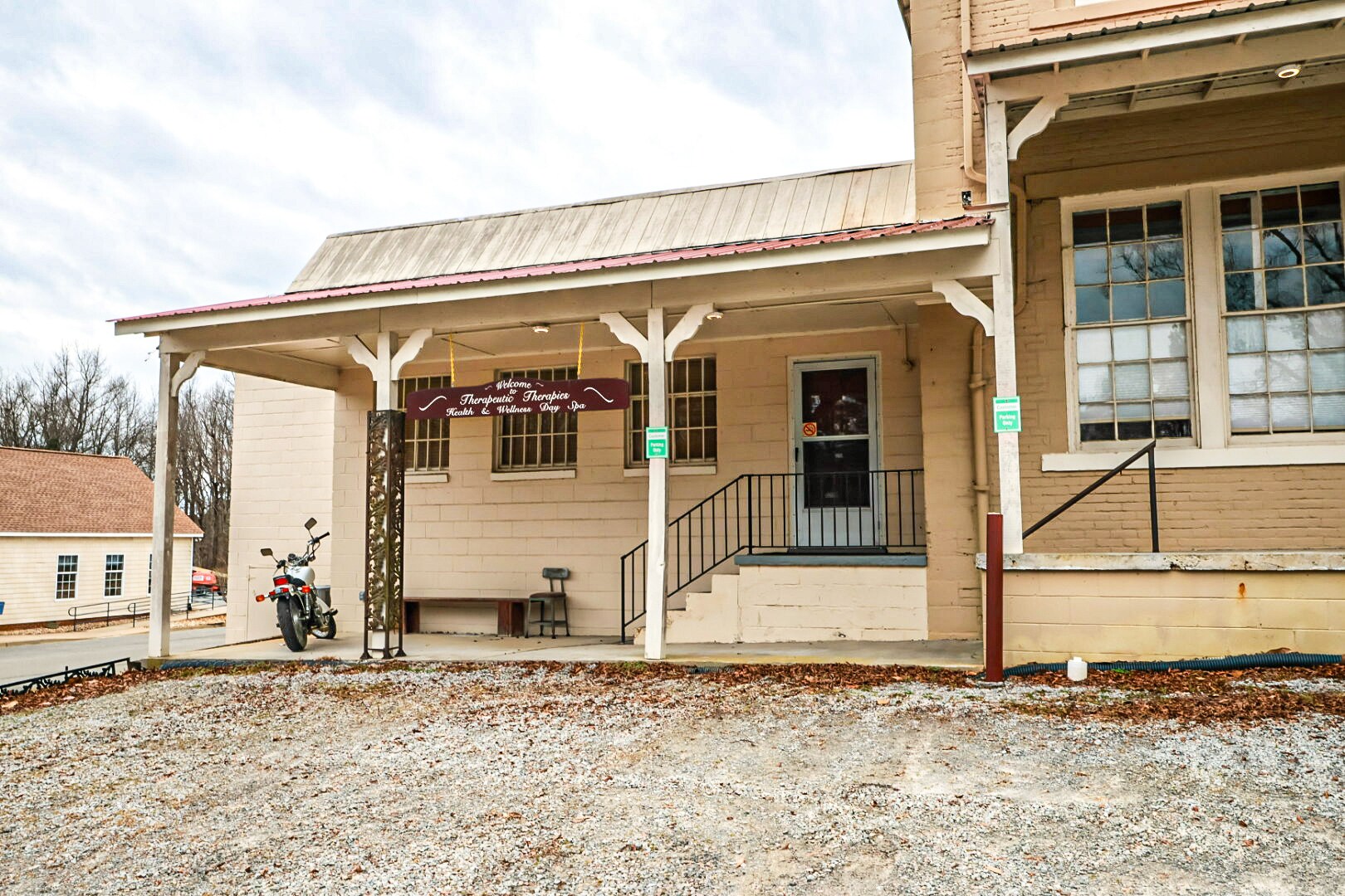 300 Main St, Kenbridge, VA à louer Photo principale- Image 1 de 2