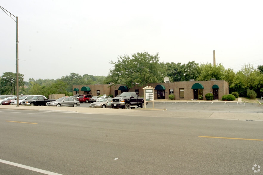 34 N Island Ave, Batavia, IL for lease - Building Photo - Image 2 of 14