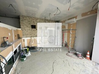 More details for 82 Avenue Charles De Gaulle, Caluire-et-Cuire - Retail for Lease