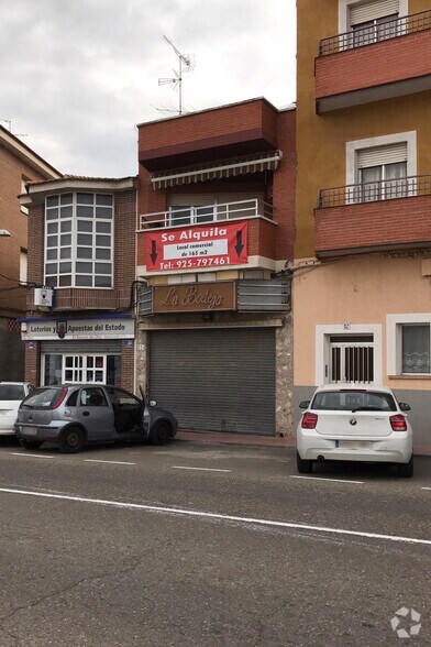 Avenida Constitución, 12, Santa Olalla, Toledo à louer - Photo du bâtiment - Image 2 de 2