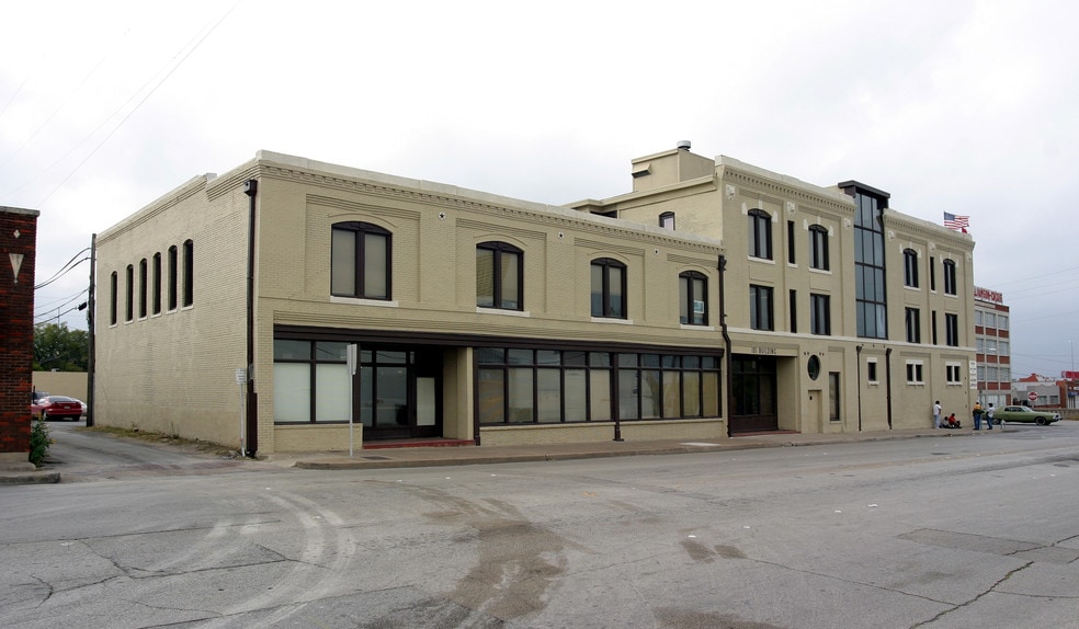 101 S Jennings Ave, Fort Worth, TX for lease - Building Photo - Image 3 of 7