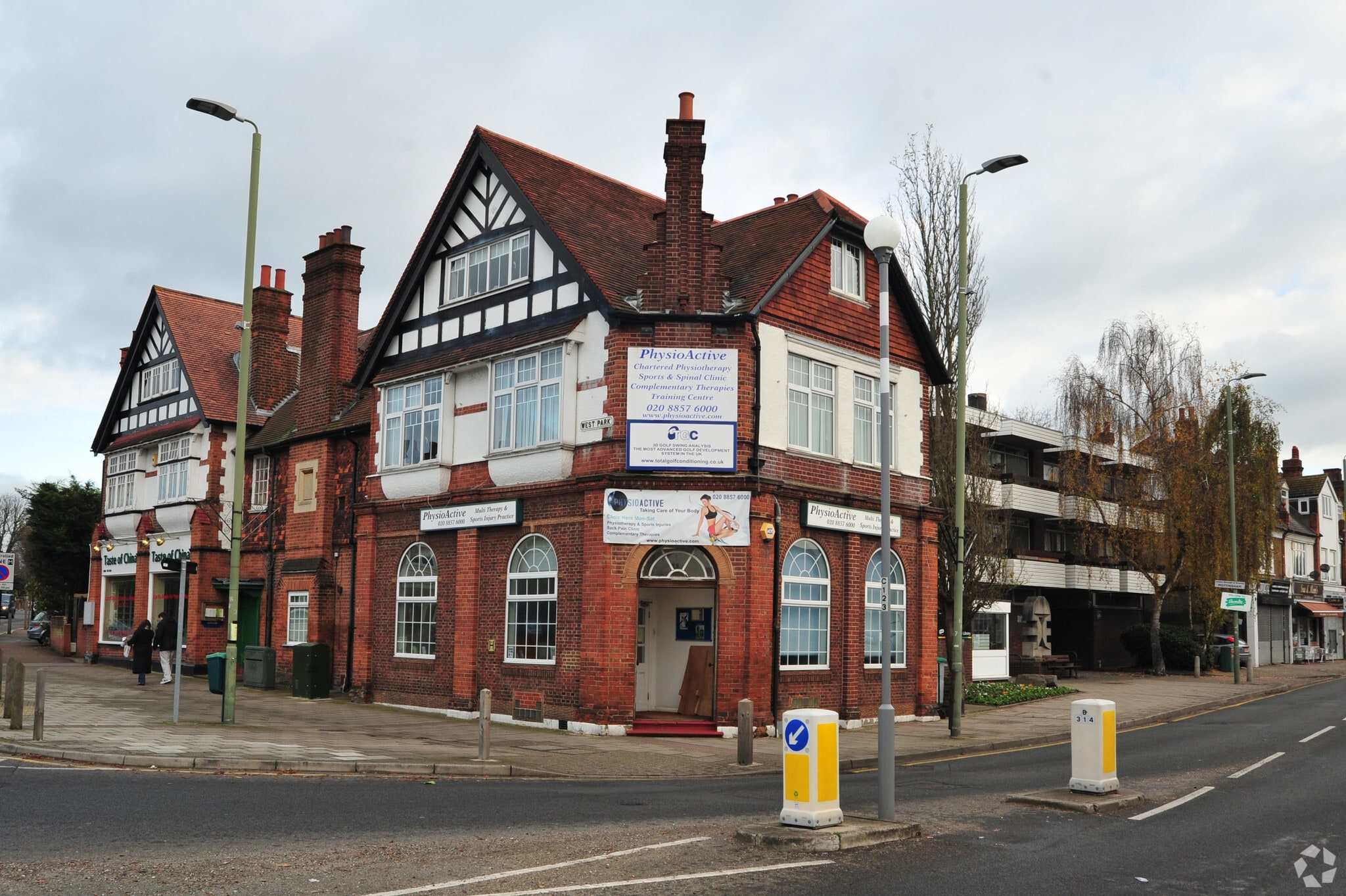 29 Mottingham Rd, London for sale Primary Photo- Image 1 of 5