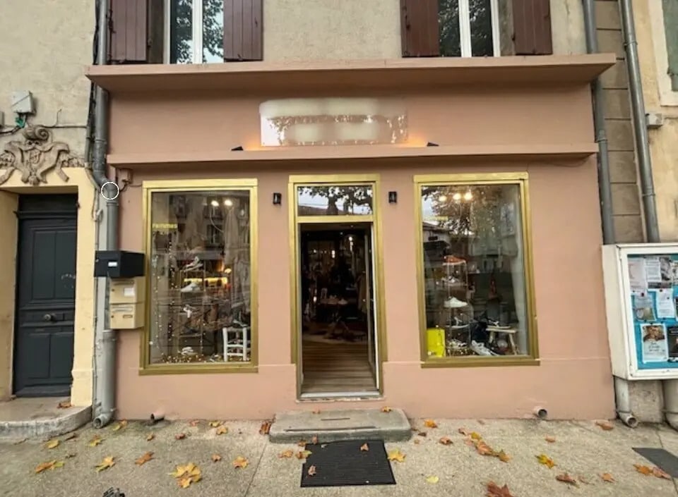 Retail in Saint-Cannat for lease Building Photo- Image 1 of 6