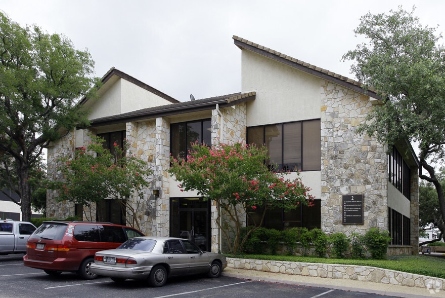 17890 Blanco Rd, San Antonio, TX for lease - Primary Photo - Image 1 of 3