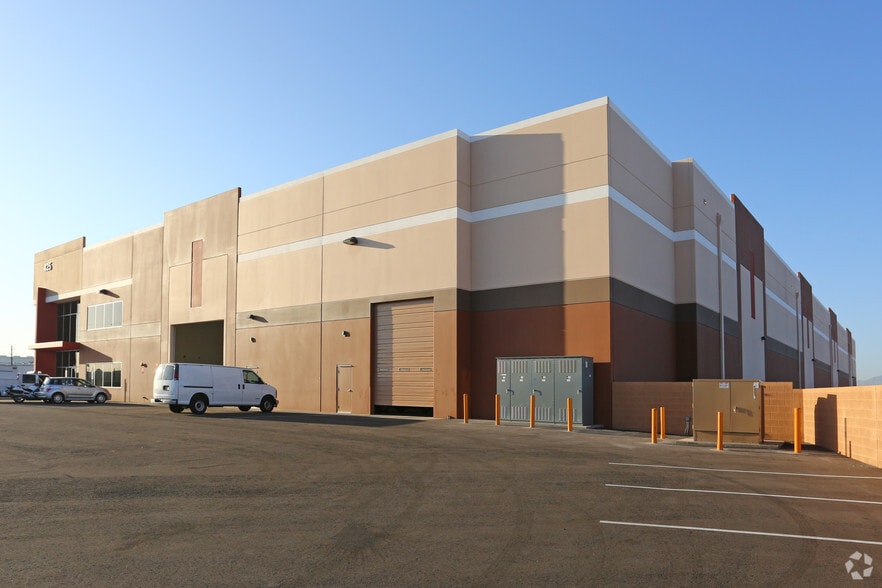 425 E Buckeye Rd, Phoenix, AZ for lease - Building Photo - Image 3 of 6
