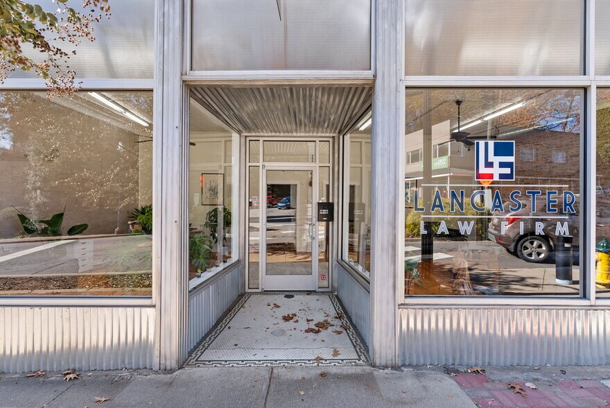 489 Main St, Canton, NC à louer - Photo du bâtiment - Image 2 de 26