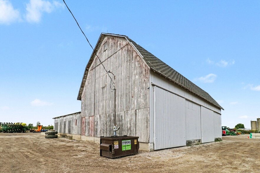 4685 W US Route 20, Gibsonburg, OH à vendre - Photo du bâtiment - Image 3 de 47