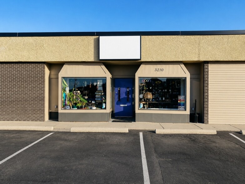 3202-3212 Crescent Ave, Fort Wayne, IN for lease - Building Photo - Image 2 of 5