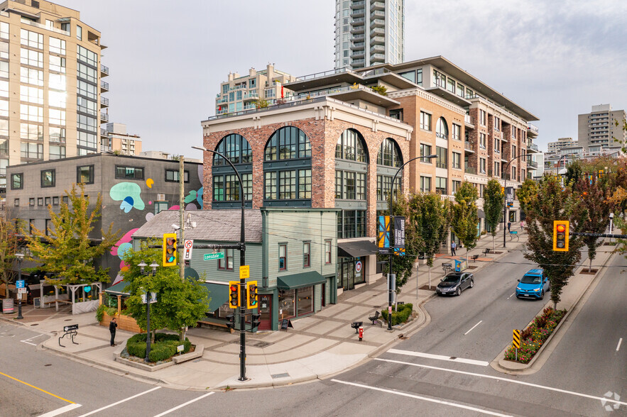 101-149 Lonsdale Ave, North Vancouver, BC for sale - Building Photo - Image 1 of 8