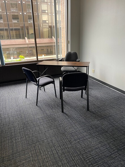 700 4th St, Sioux City, IA for lease - Interior Photo - Image 2 of 7