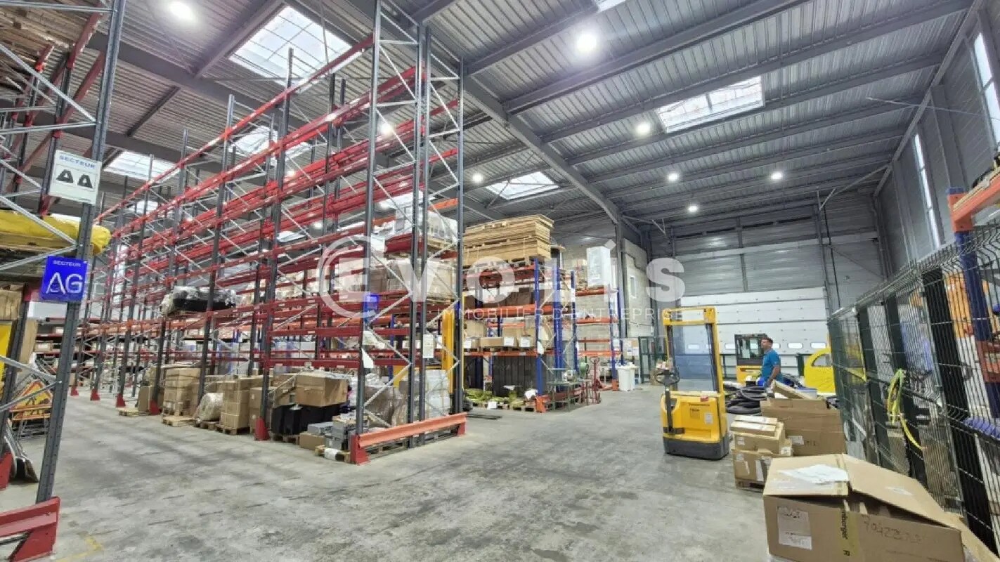 Local d'activités dans Bussy-Saint-Martin à vendre Photo intérieure- Image 1 de 18