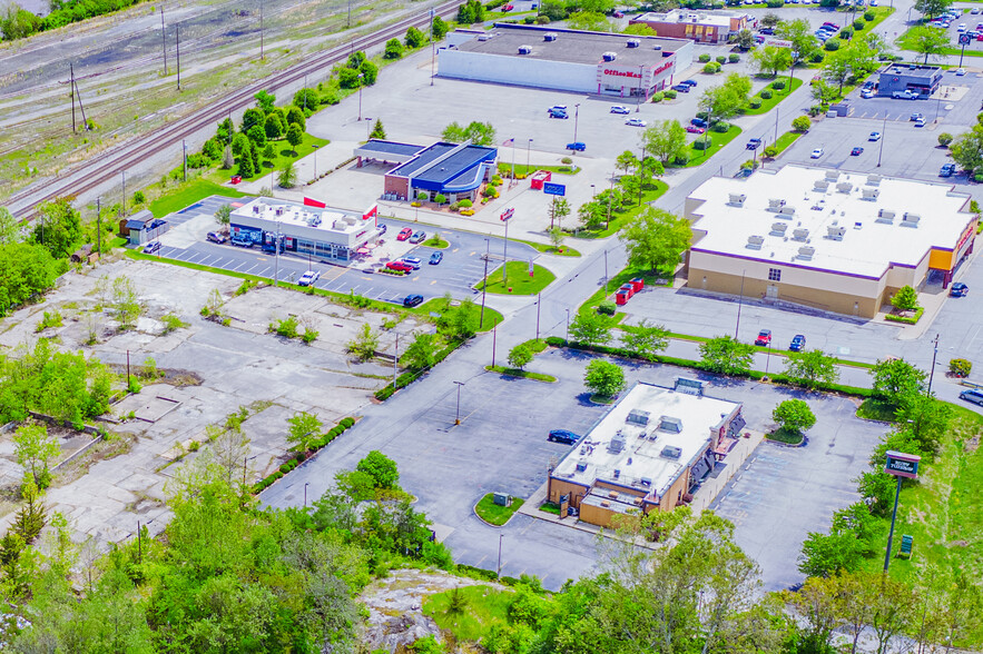 4th Street & Armco Rd., Ashland, KY à vendre - Aérien - Image 1 de 1