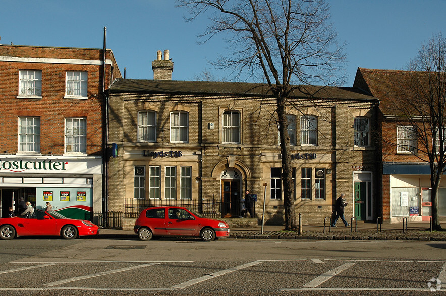 3 High St, Baldock à louer - Photo principale - Image 1 de 1