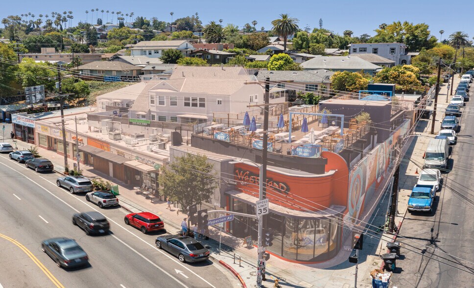 A++ Retail and Residential Collection portefeuille de 3 propriétés à vendre sur LoopNet.ca - Photo du bâtiment - Image 3 de 20